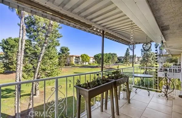 2390 Via Mariposa  #3C, Laguna Woods, CA 92637
