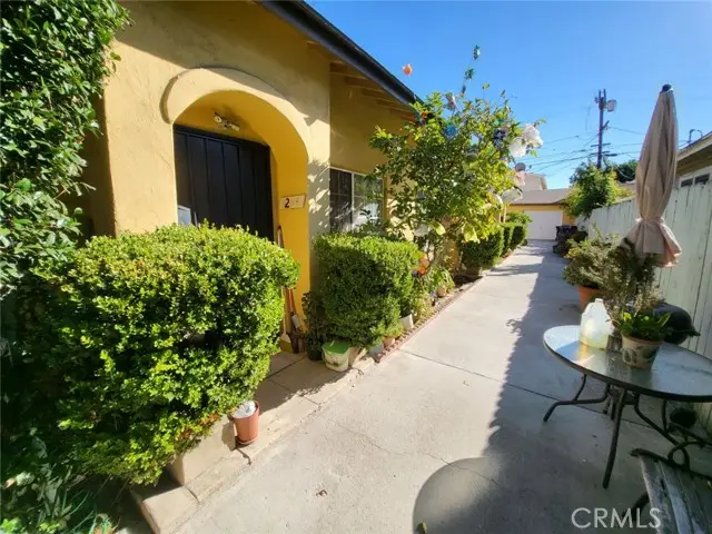 1240 Muirfield Road, Los Angeles, CA 90019 - #2
