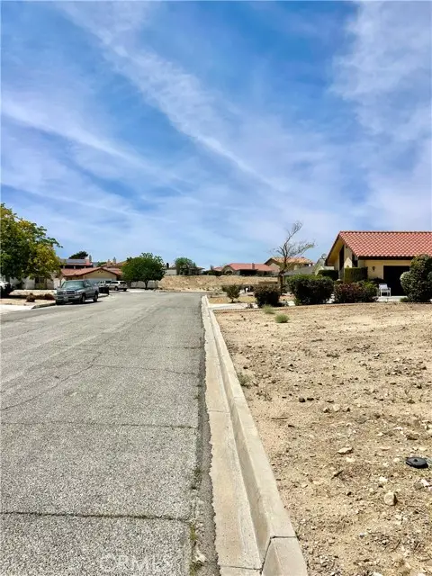 14774 Grafton Lane, Helendale, CA 92342 - #2