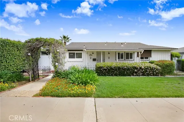 927 Alta Loma Drive, Corona, CA 92882 - #1