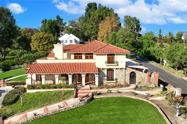 2240 Foothill Boulevard, Santa Ana, CA 92705