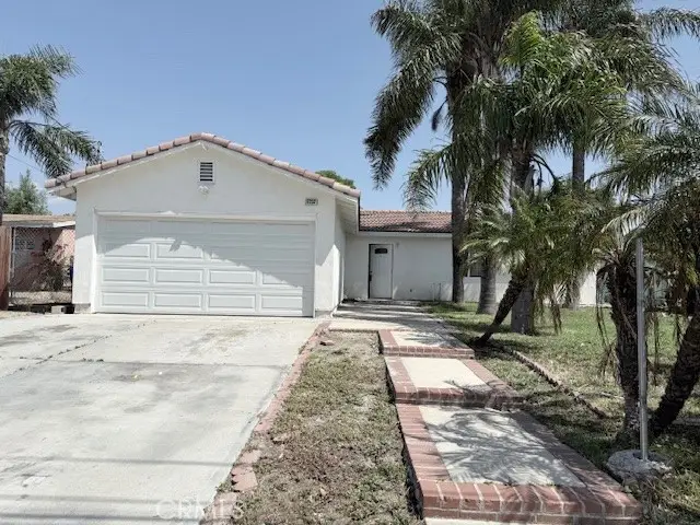 17232 Ceres Avenue, Fontana, CA 92335 - Image #1