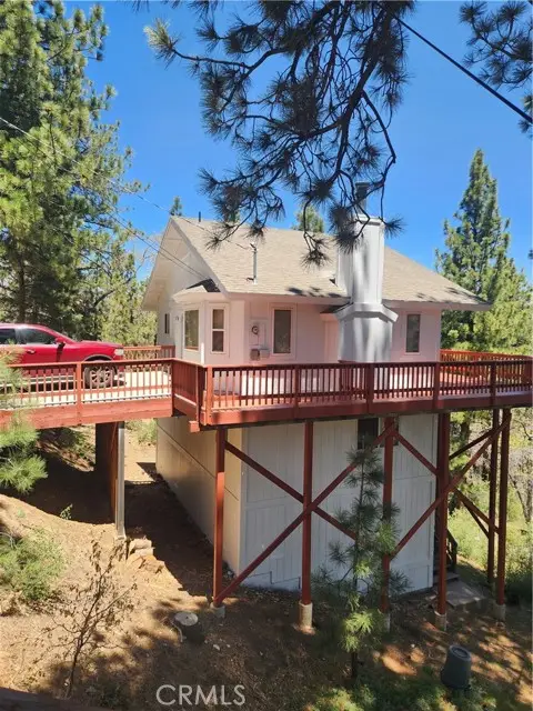 530 Villa Grove Avenue, Big Bear City, CA 92314