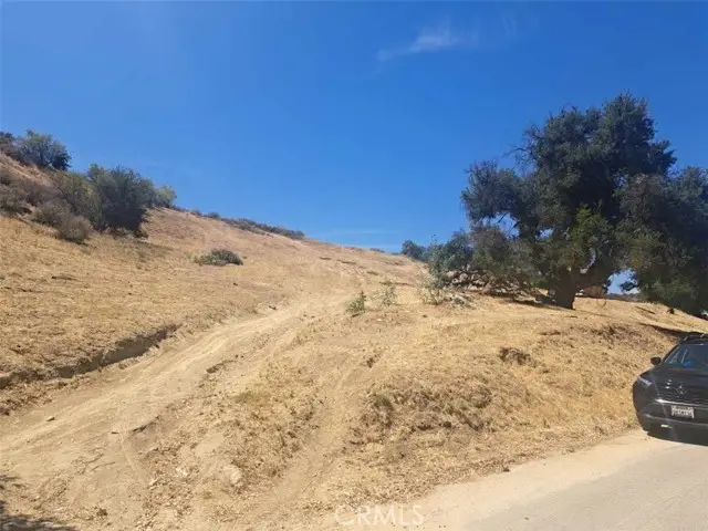 29227 Val Verde Rd, Castaic, CA 91384 - Image #2