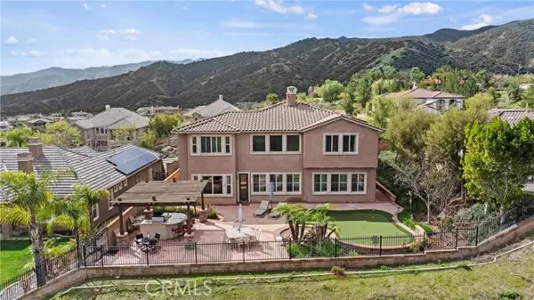 8072 Soft Winds Drive, Corona, CA 92883