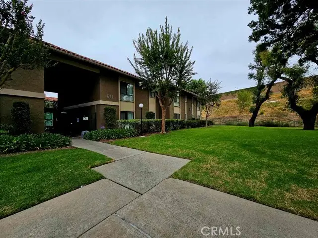 611 La Veta Park Circle  #CI228, Orange, CA 92868 - Image #1