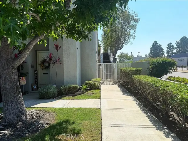 12584 Montecito Road  #5, Seal Beach, CA 90740 - Image #3