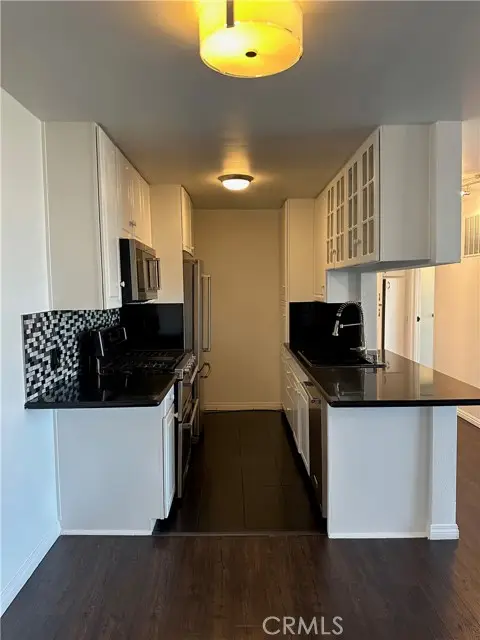 421 La Fayette Park Place  #509, Los Angeles, CA 90057 - Image #2