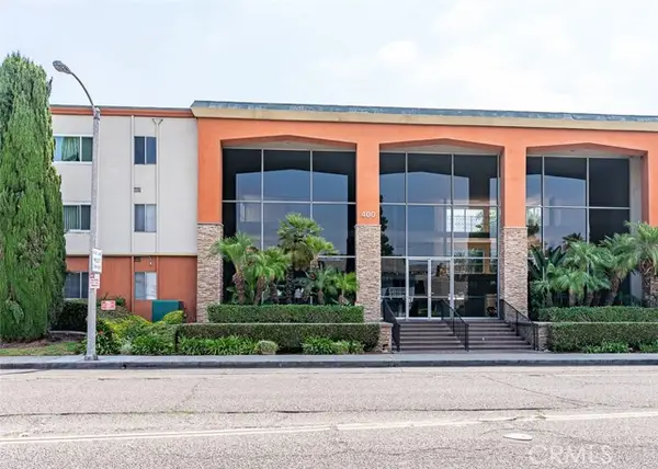 400 Acacia Avenue  #B10, Fullerton, CA 92831