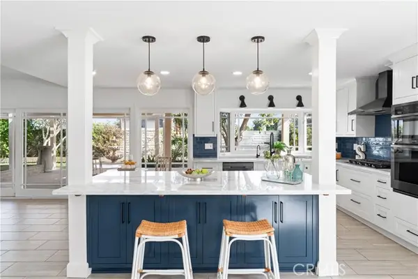 21052 Amberwick Lane, Huntington Beach, CA 92646