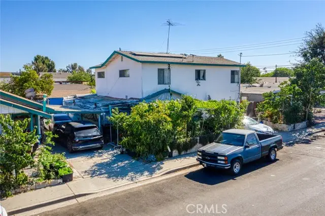 906 Easton St, Placentia, CA 92870 - #2
