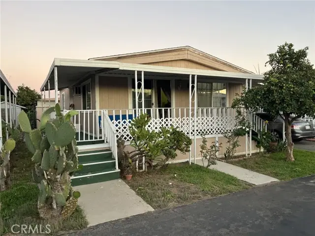 16707 Garfield Avenue  #1806, Paramount, CA 90723 - #1
