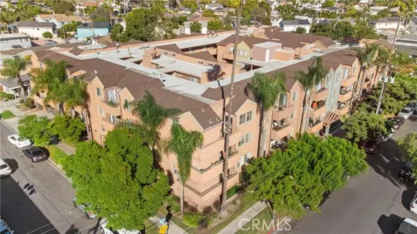 2507 15th  #304, Long Beach, CA 90804