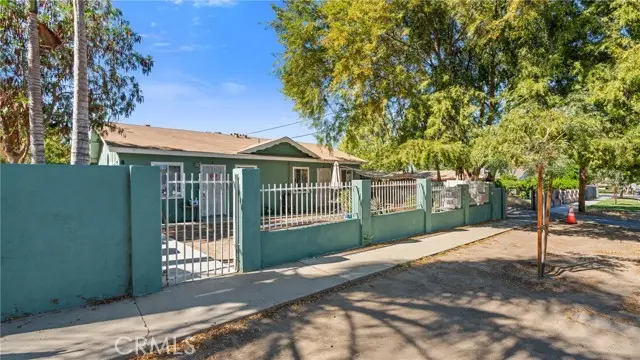 414 Sheridan, Corona, CA 92882 - #2