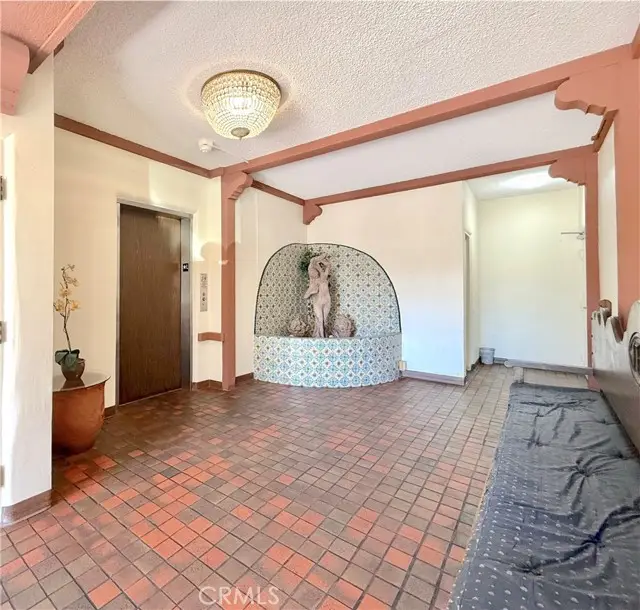 2805 3rd  #21, Long Beach, CA 90814 - #2