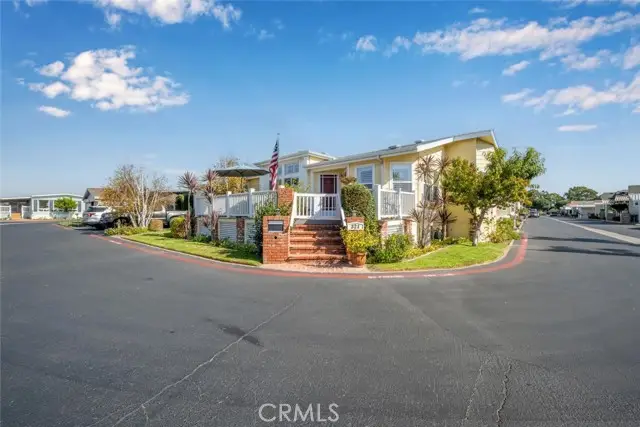 16222 Monterey Lane  #371, Huntington Beach, CA 92649 - Image #2