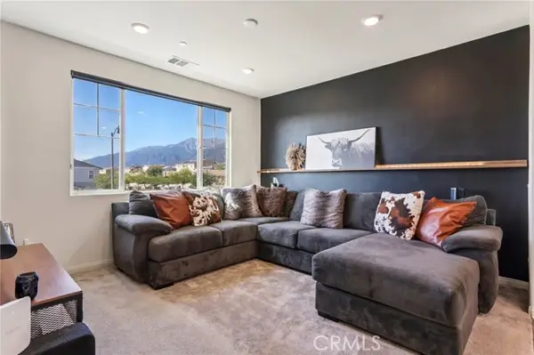 16620 Wyndham Lane  #9, Fontana, CA 92336