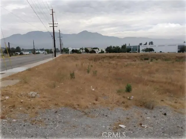 8825 Vineyard Avenue, Rancho Cucamonga, CA 91730 - #3