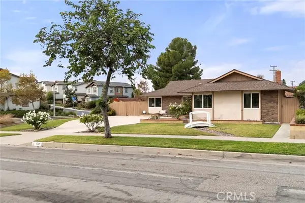 1701 Lark Ellen Drive, Fullerton, CA 92835
