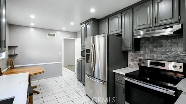 10136 Montecito Plz, Garden Grove, CA 92840 - Image #2