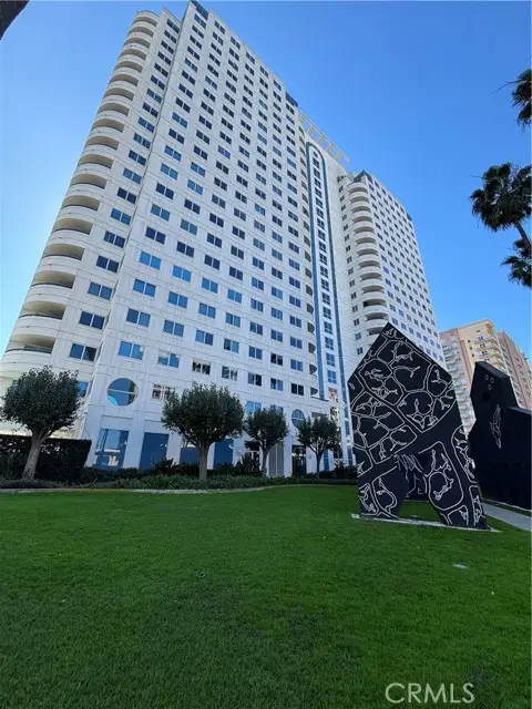 525 Seaside Way  #1801, Long Beach, CA 90802 - Image #2