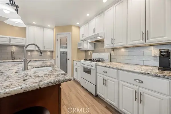 945 Glencliff, La Habra, CA 90631