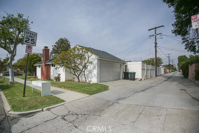 702 Pine, Anaheim, CA 92805 - Image #3