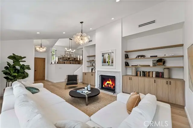 3947 Sumac, Sherman Oaks, CA 91403 - Image #2