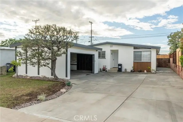 16931 Raymond Avenue, Gardena, CA 90247 - Image #2