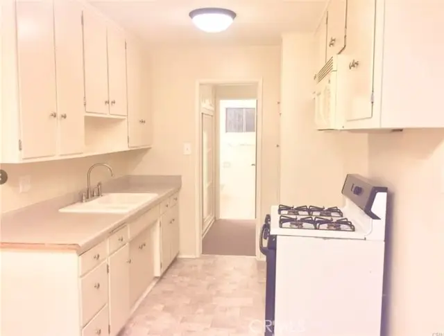 734 Linden  #3, Long Beach, CA 90813 - Image #3