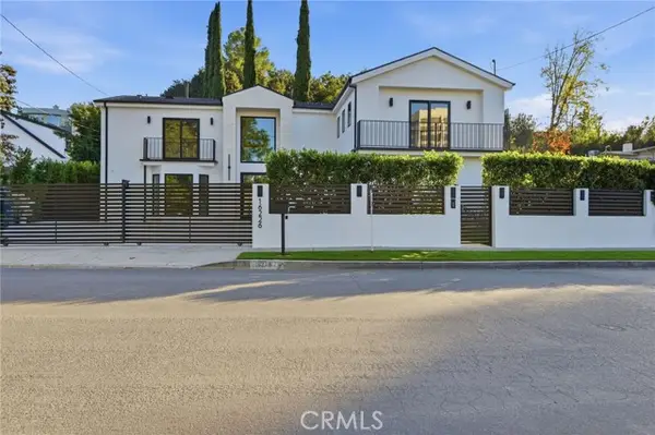 16226 Dickens, Encino, CA 91436