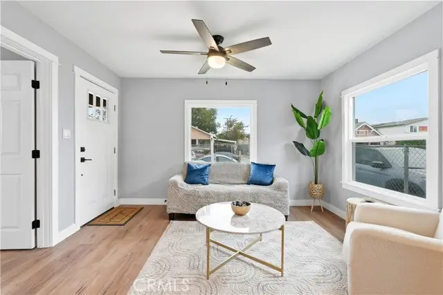 401 61st, Los Angeles, CA 90003 - #3