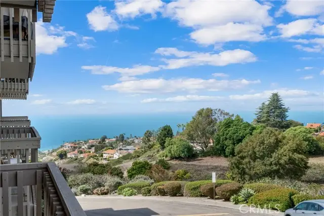 6542 Ocean Crest Drive  #D204, Rancho Palos Verdes, CA 90275 - Image #3