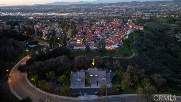 825 Jacaranda Way, Anaheim, CA 92807