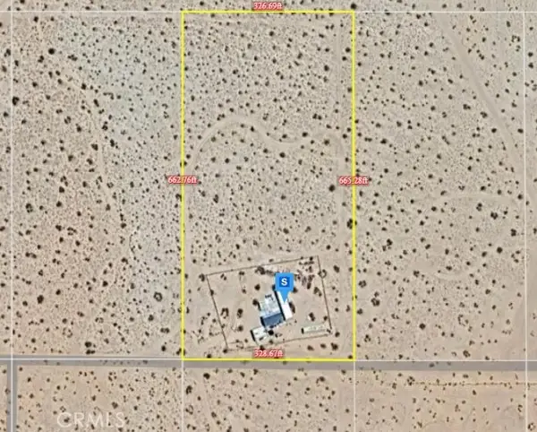 6042 Milne Road, Landers, CA 92285