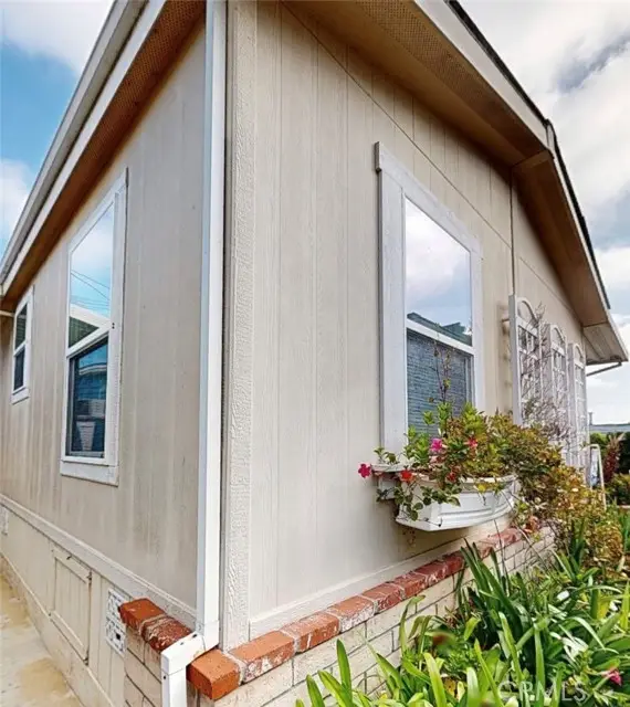 1660 Whittier Avenue  #17, Costa Mesa, CA 92627 - #1