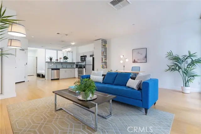 3810 Wilshire Boulevard  #802, Los Angeles, CA 90010 - Image #1