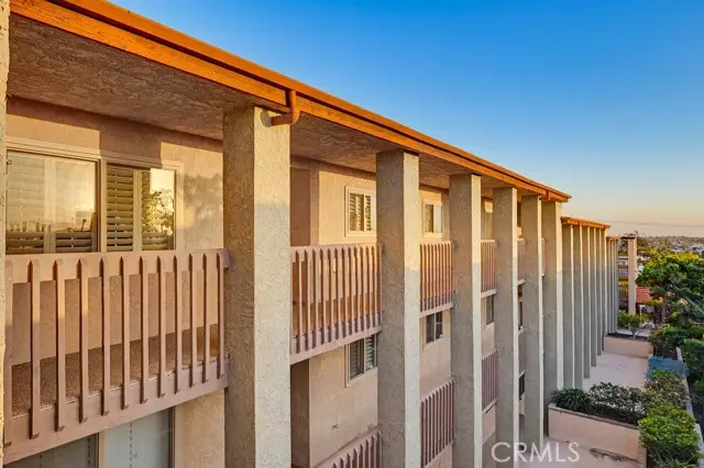 2101 21st  #306, Signal Hill, CA 90755 - Image #2