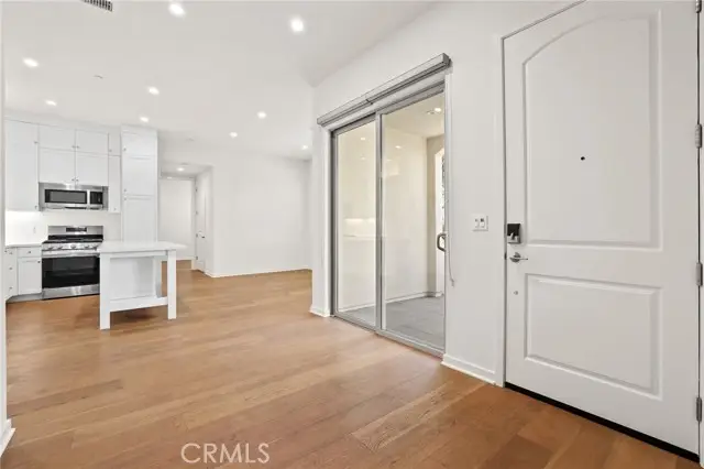 753 Spring Gdn, Irvine, CA 92618 - Image #3