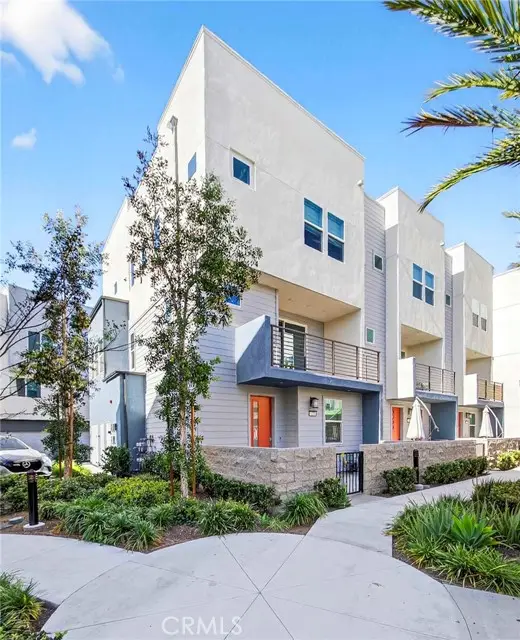 1649 Lincoln  #101, Anaheim, CA 92801