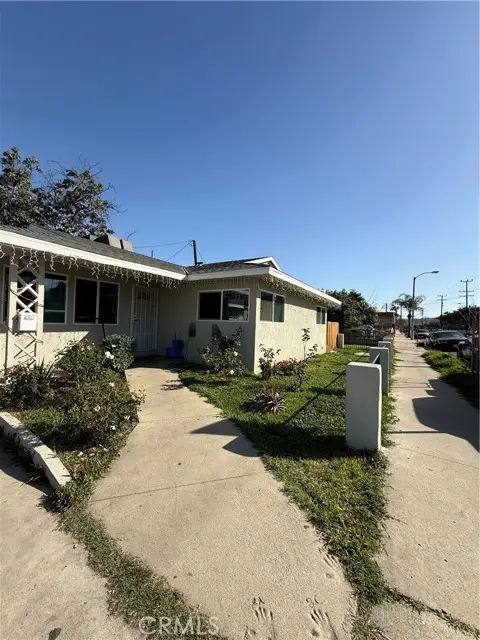221 Howard Street, Corona, CA 92879