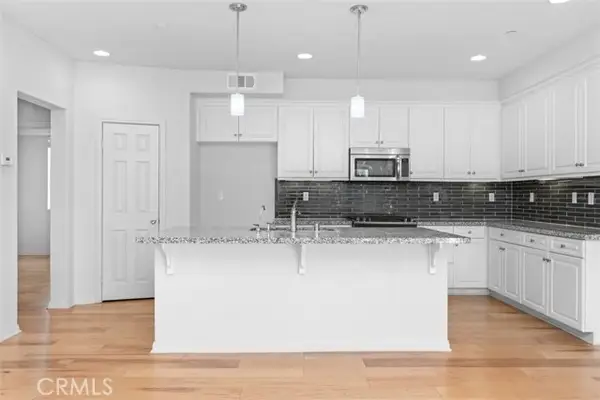 1370 Clementine Way, Fullerton, CA 92833