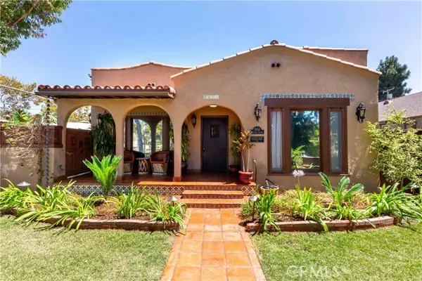 3654 Cerritos Avenue, Long Beach, CA 90807