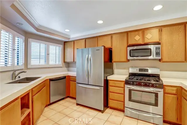 2554 Elden Avenue  #B102, Costa Mesa, CA 92627 - Image #3