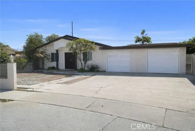 517 Maplewood, Fullerton, CA 92832 - #2
