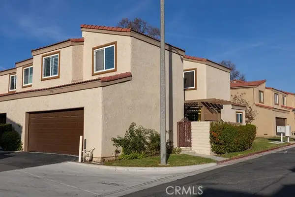 2700 Via Portola, Fullerton, CA 92835