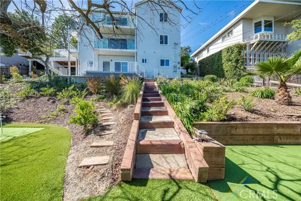 334 Anita Drive, Pasadena, CA 91105