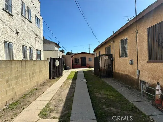 1464 W 36th Street, Los Angeles, CA 90018 - #3