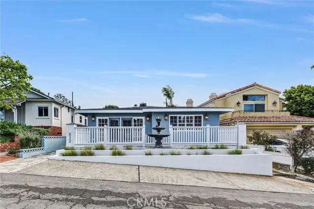 612 33rd, Manhattan Beach, CA 90266 - #3