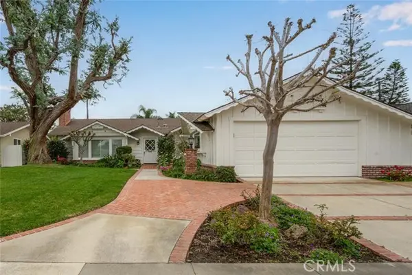 2692 Salmon Drive, Los Alamitos, CA 90720